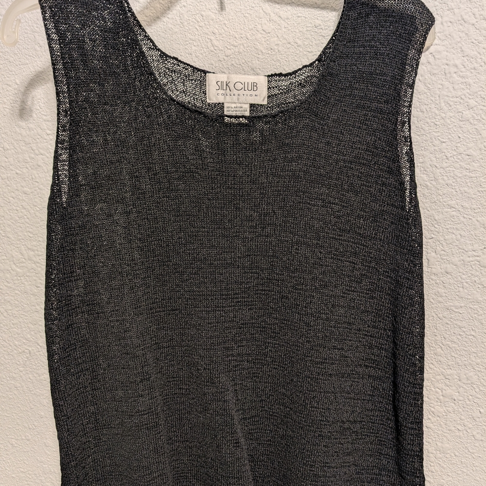 Classic Black Sleeveless Tank Top